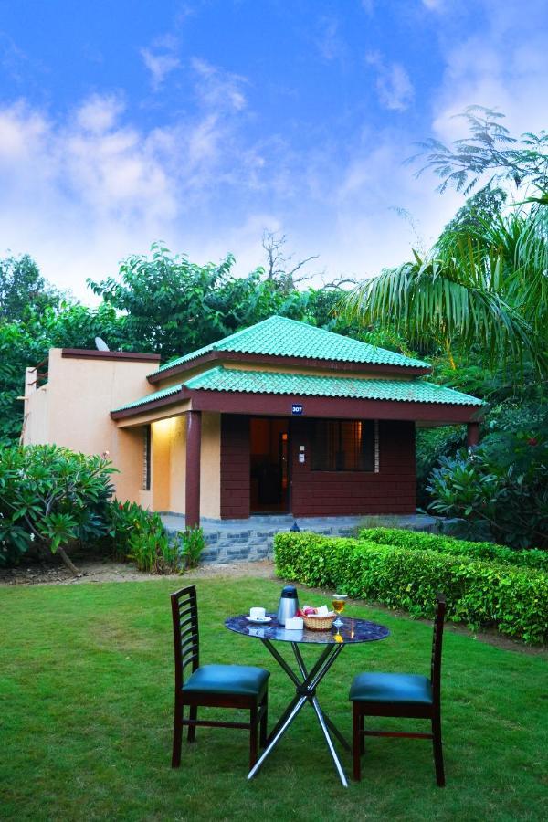 Olive Resort - Sillari Pench Silāri Exterior foto